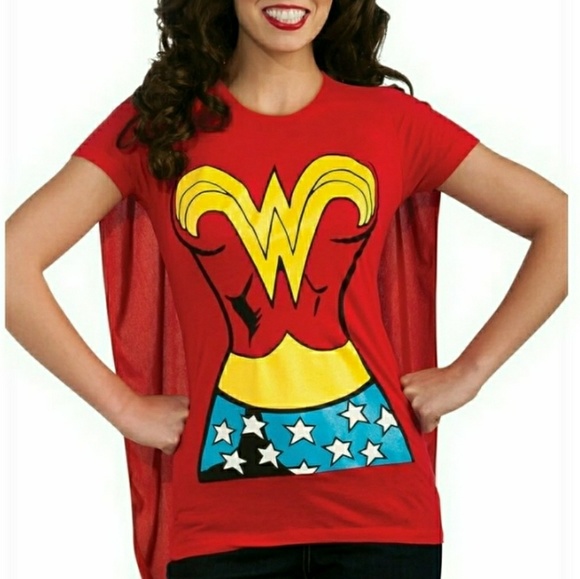 DC Comics Tops - Wonder woman tee
